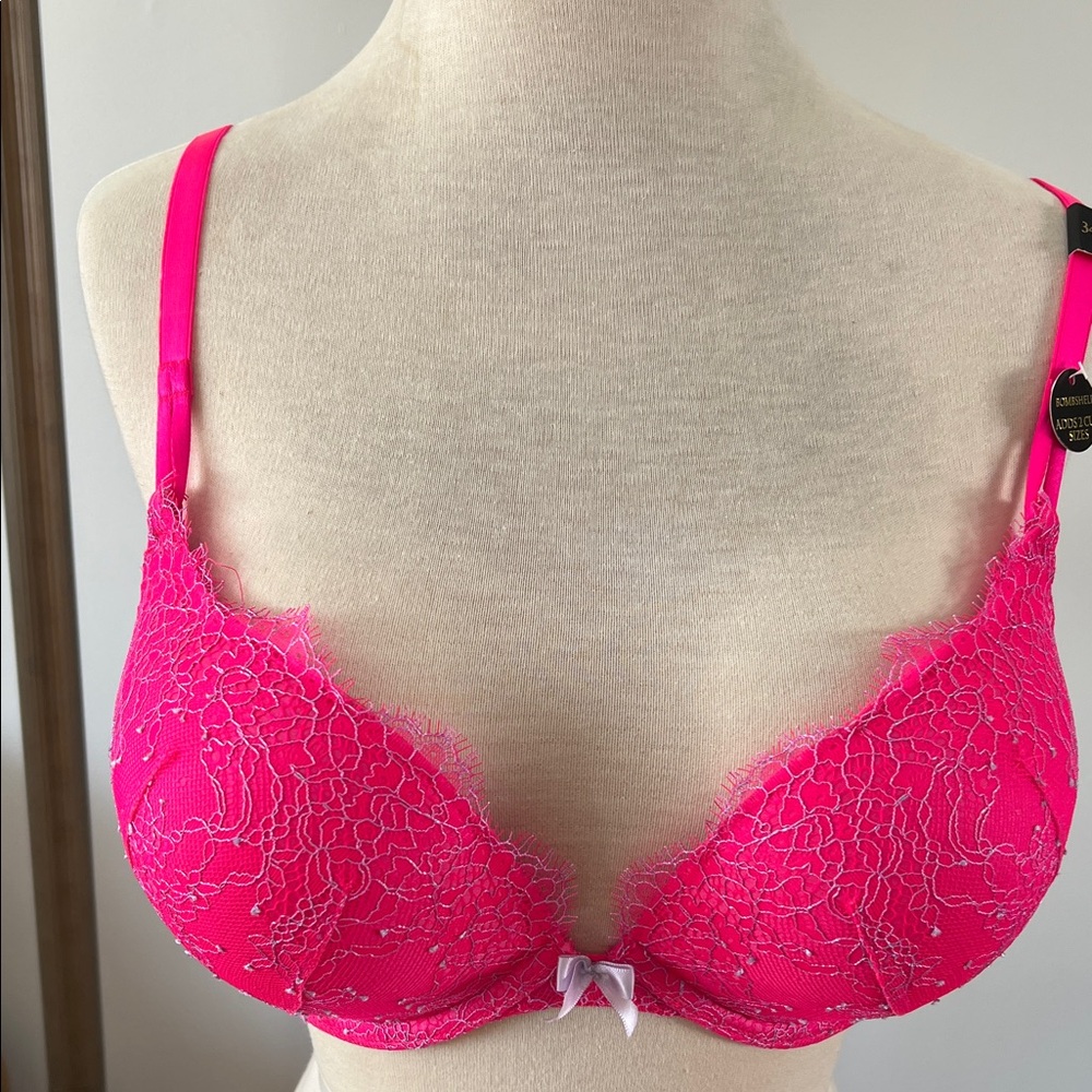 Victoria Secret pink lace bra NWT